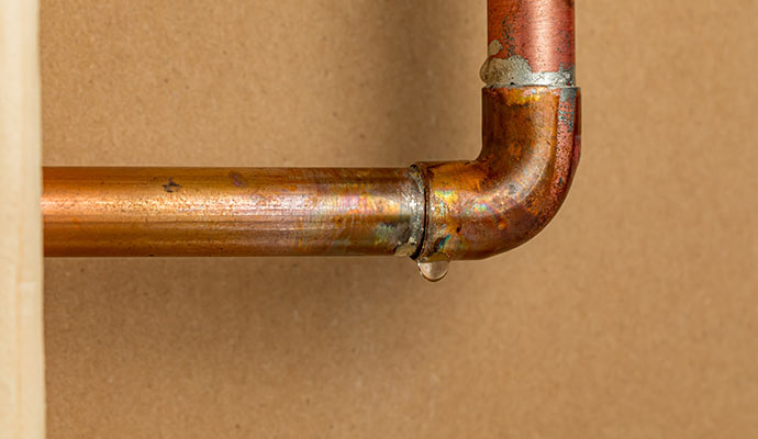 Copper pipe leaking water