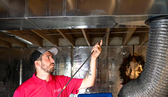 Commercial duct cleaning service