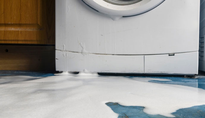  Water leaking from a washing machine.